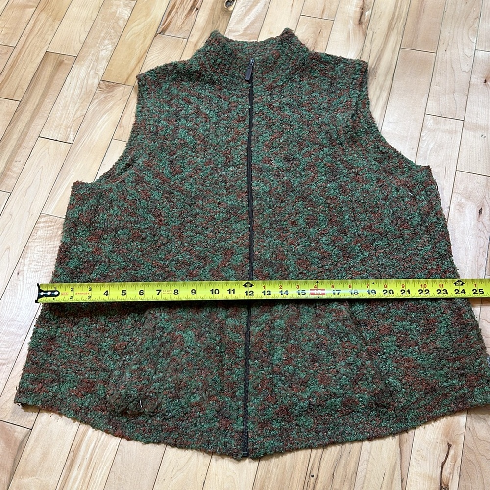 Woolrich Zip Up Vest - Picture 7 of 8
